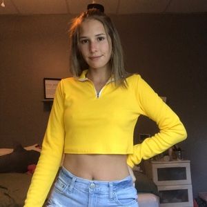 long sleeve crop top